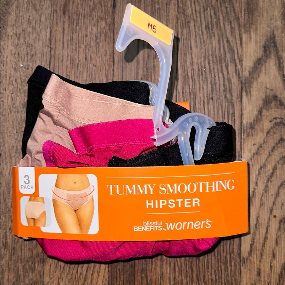 Warner’s Tummy Smoothing Hipster panties size M brand new